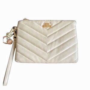 Steve Madden Cream Quilted Chevron Wristlet Bag